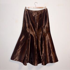 3/$100 Vintage Laura Shiny Panelled Flared Skirt